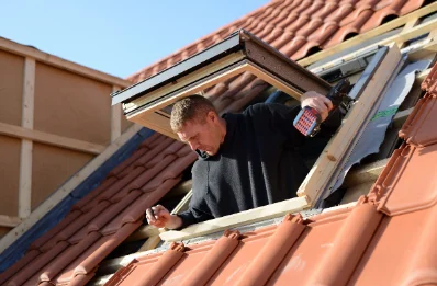 Pose de fenêtres de toit Velux à Crupies
